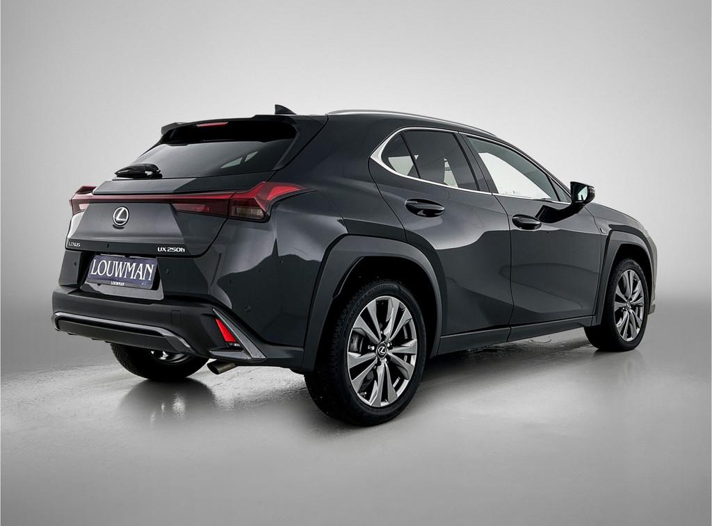 Lexus UX 250h F Sport Line | Navigatie | Stuur-Stoelverwarmi, 12 maanden, Gebruikt, 4 cilinders, Zwart