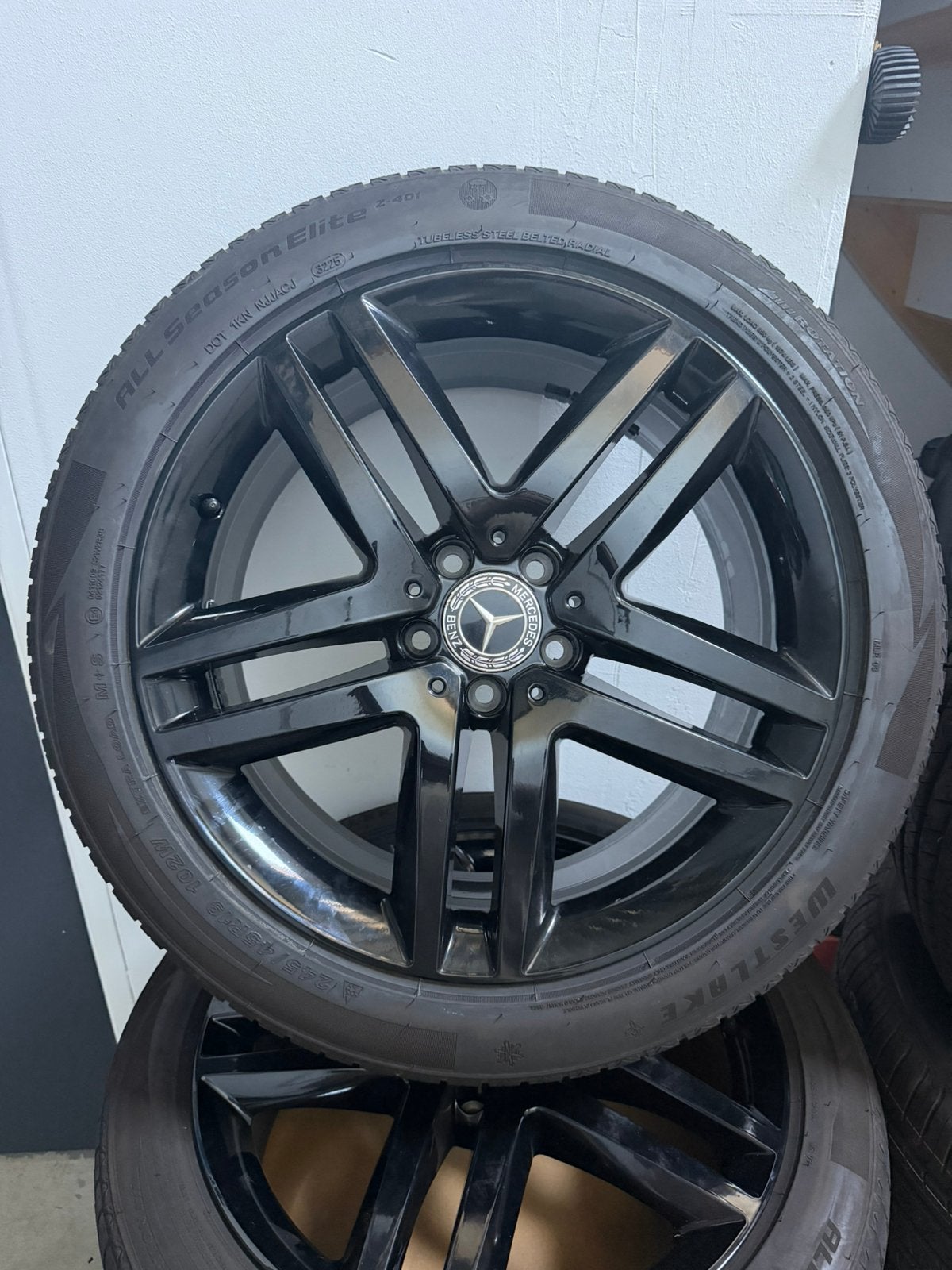 Originele Mercedes-Benz 19 inch AMG velgenset W447 V/Vito, Bestelwagen, Velg(en), Nieuw, 235 mm