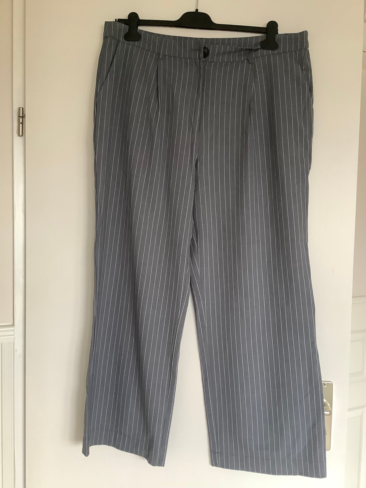 NW leuke broek maat 44, Ophalen of Verzenden, Nieuw, Grijs, Broek of Spijkerbroek