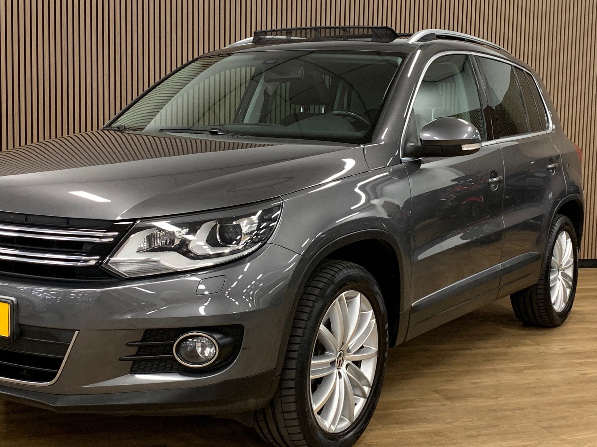 Volkswagen Tiguan 1.4 TSI Sport&Style|119000KM|Opendak|Clima, Auto's, Volkswagen, Voorwielaandrijving, 15 km/l, 4 cilinders, Alcantara