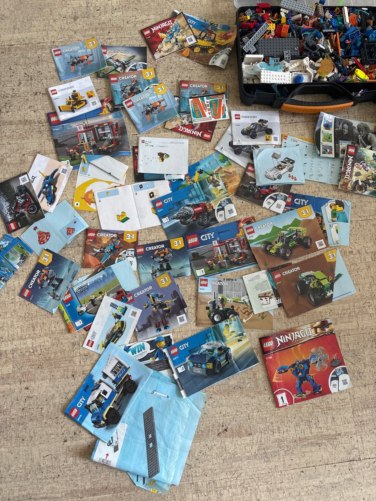 Grote partij LEGO (4 kilo!) met instructies en grondplaten, Lego, Ophalen of Verzenden, Complete set, Inclusief instructies