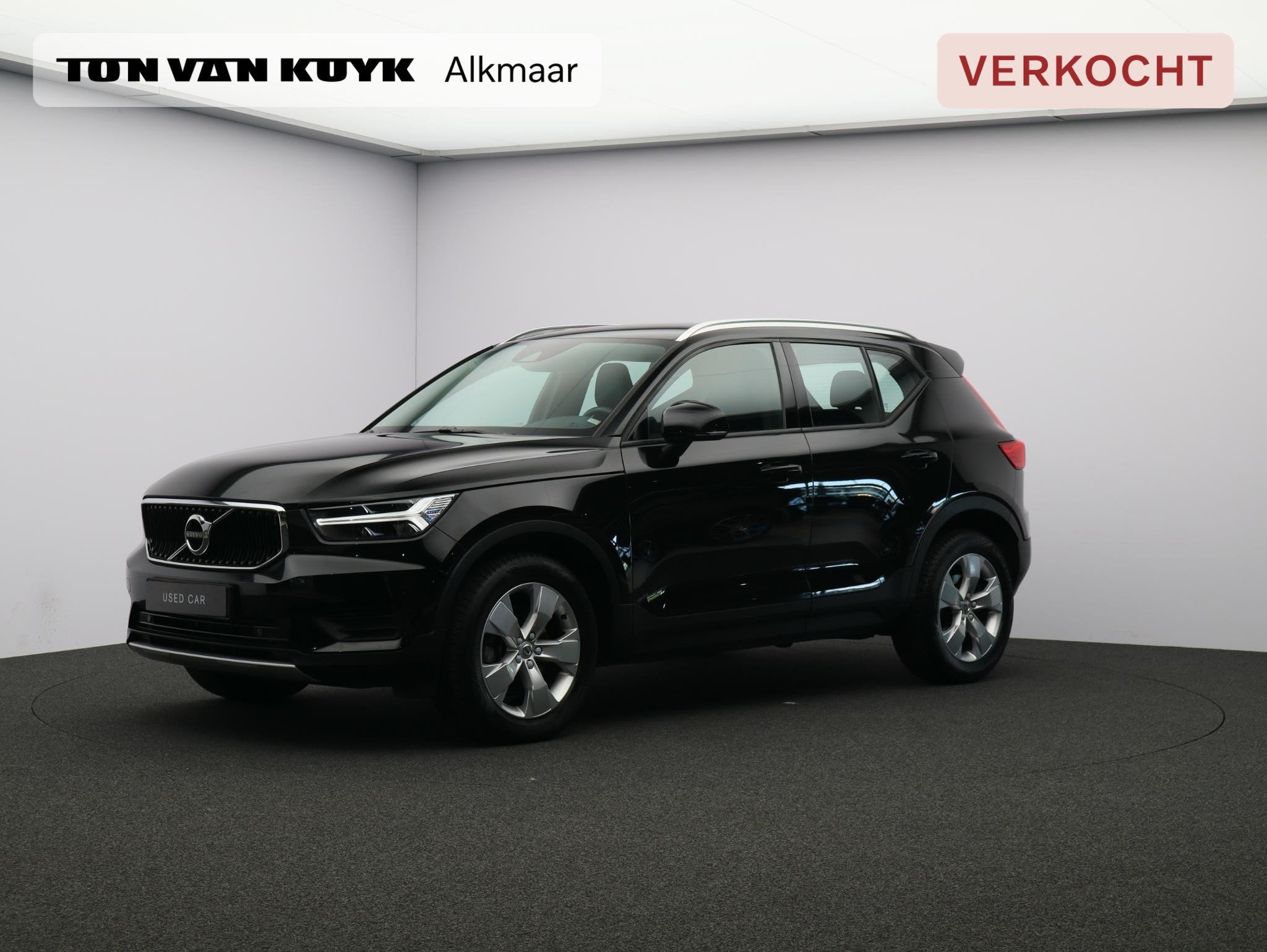 Volvo XC40 2.0 T4 Momentum / Adaptive Cruise / BLIS / Parkee