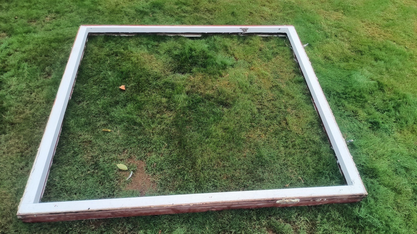 Hardhouten raamkozijn - Gebruikt maar in goede staat, Doe-het-zelf en Verbouw, Glas en Ramen, Ophalen, Gevelraam of Ruit, Gebruikt