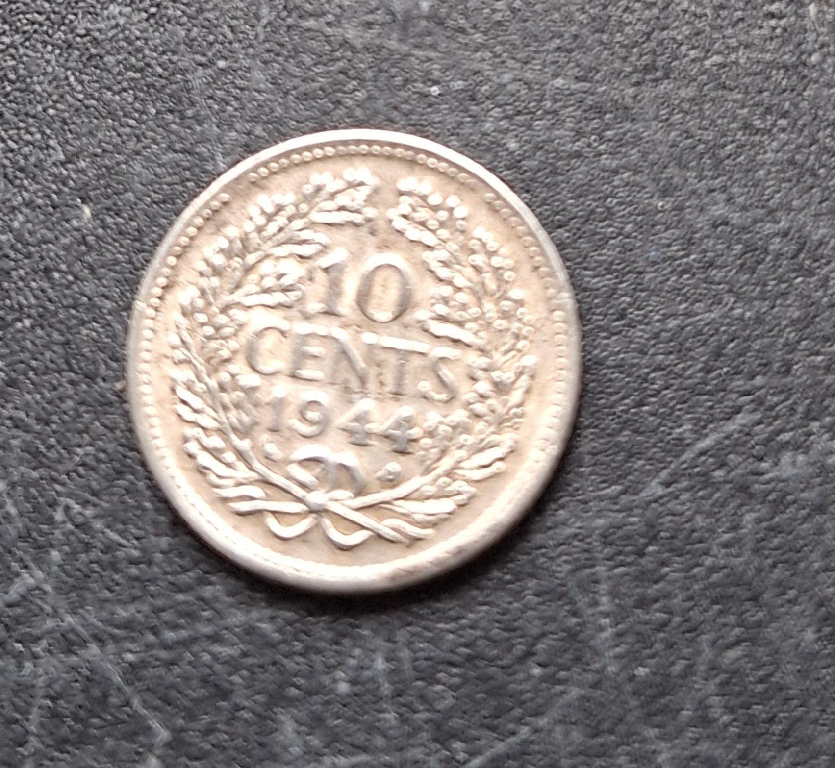Zilveren dubbeltje 1944, Postzegels en Munten, Munten | Nederland, Ophalen, Zilver, 10 cent, Koningin Wilhelmina