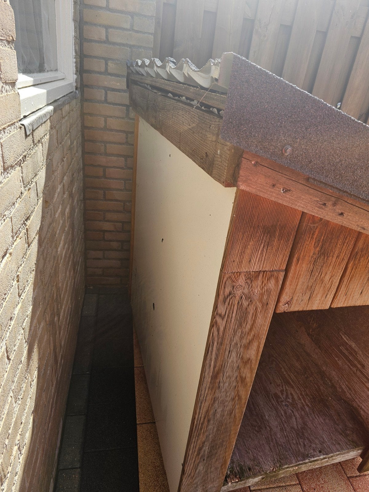 Geïsoleerd hondenhok – handgemaakt, Dieren en Toebehoren, Ophalen, Gebruikt, 110 cm of meer, 100 cm of meer