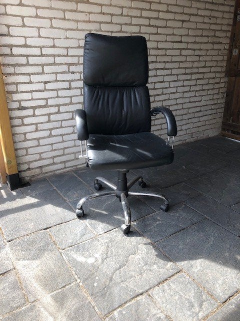 zwarte directiestoel, Ophalen, Overige materialen, Gebruikt, Minder dan 75 cm
