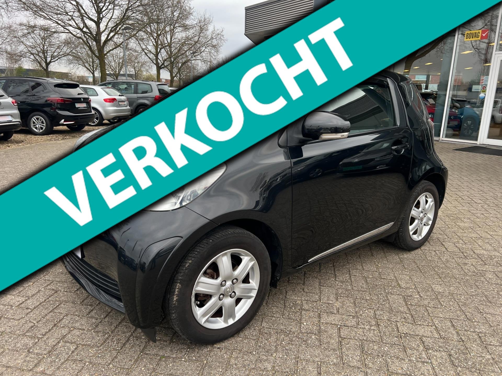 Toyota IQ 1.0 VVTi Black Edition, Airco, 4-zits, Parrot, tre, Stof, Gebruikt, Zwart, 4 stoelen