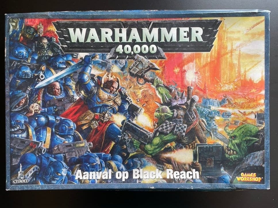 Warhammer 40K Assault On Black Reach (NL), Ophalen of Verzenden, Zo goed als nieuw