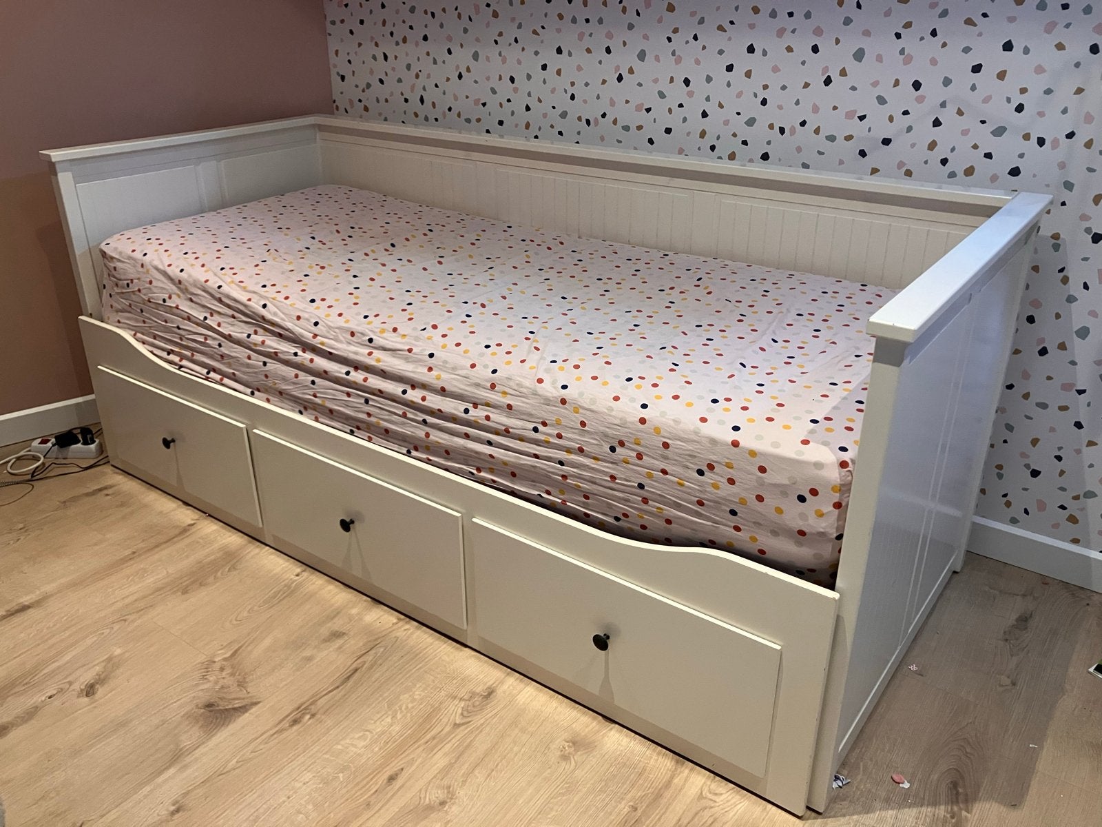 IKEA Hemnes Uitschuifbaar Bed/ Bedbank 80/160 cm, Huis en Inrichting, Slaapkamer | Bedden, Ophalen, Wit, Tweepersoons, 200 cm