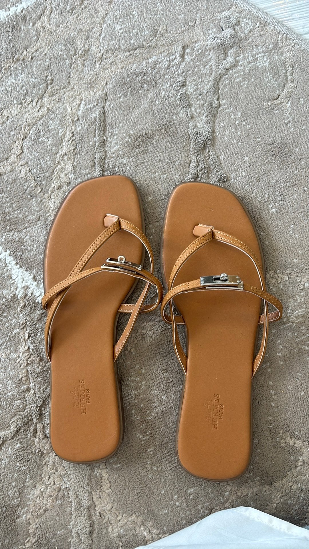 Hermes slippers, Verzenden, Nieuw