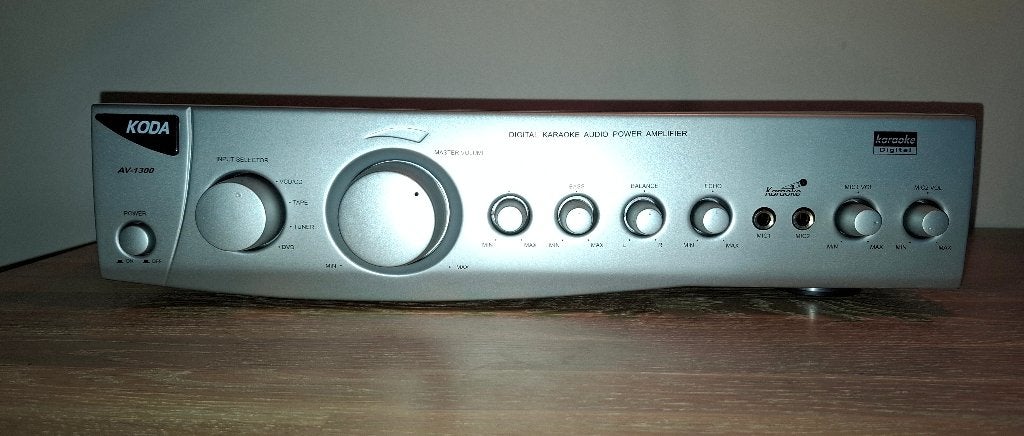 Digitale Karaoke versterker KODA AV 1300 Silver, Ophalen of Verzenden, Zo goed als nieuw, Versterker of Tuner