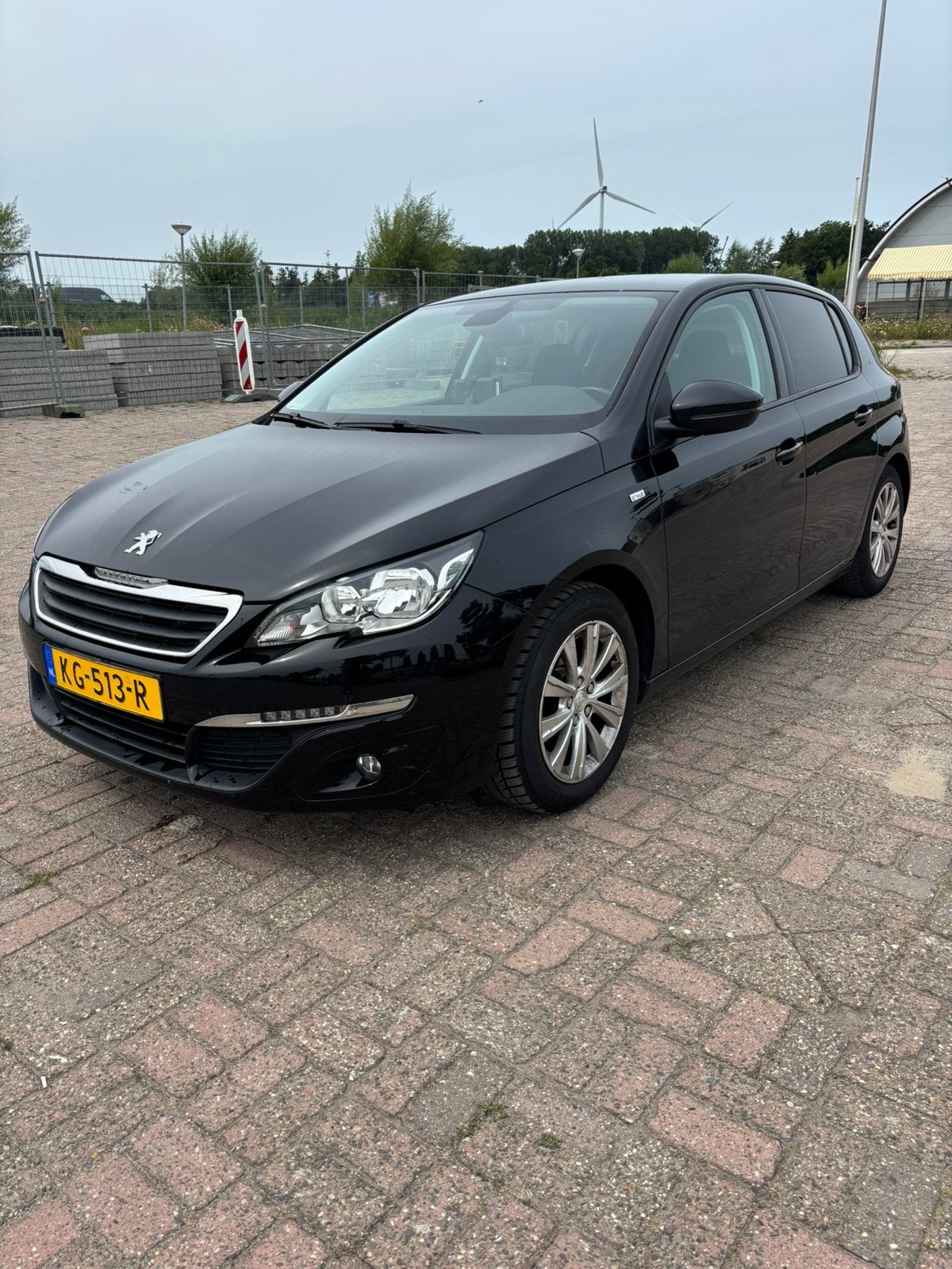 Peugeot 308 1.2 5-D 2016 Zwart, Auto's, Voorwielaandrijving, Regensensor, Origineel Nederlands, 1200 kg