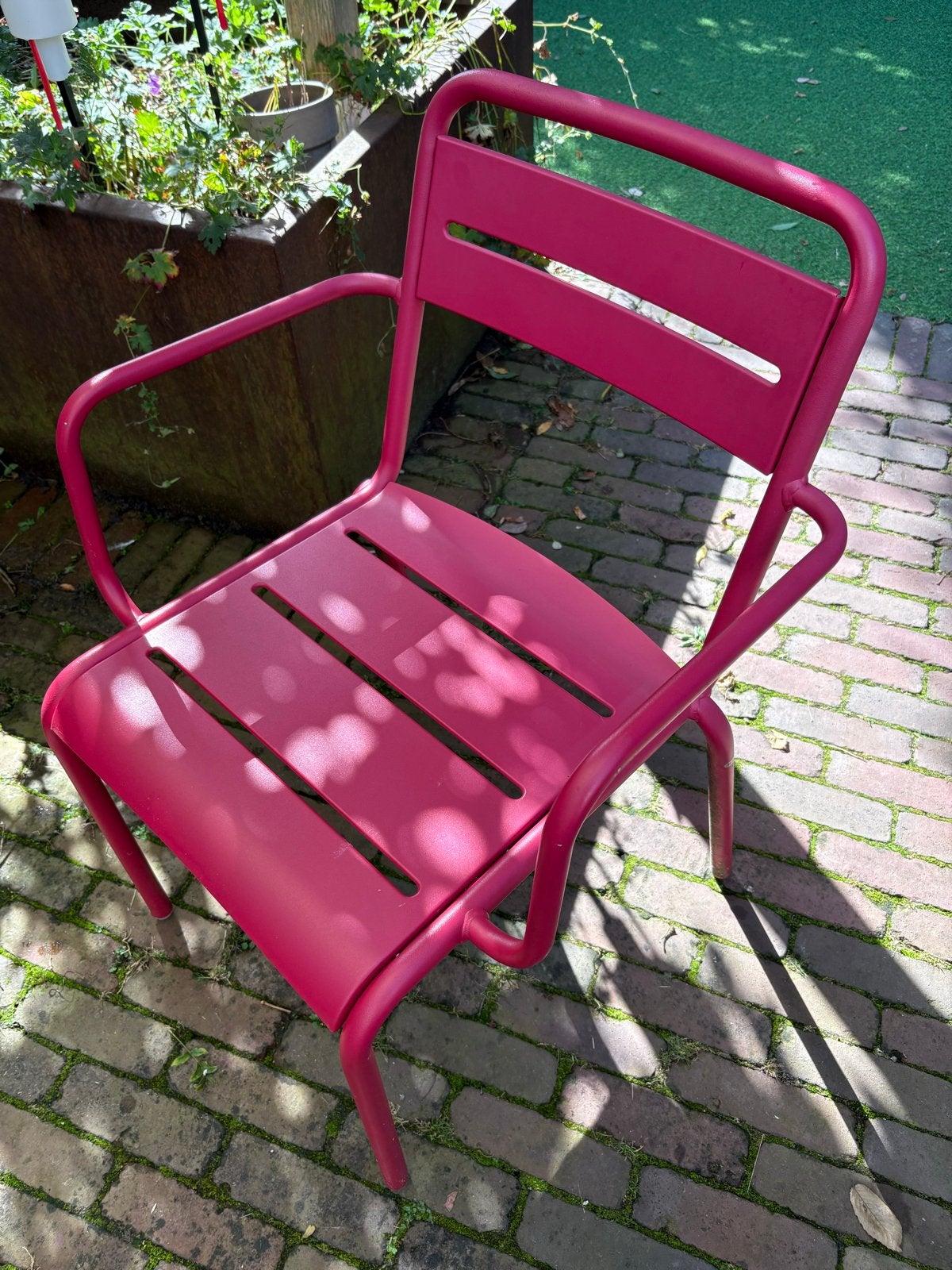 Set 4 EMU Tuinstoelen - Metaal - kleur Framboos, Ophalen, Gebruikt, Metaal