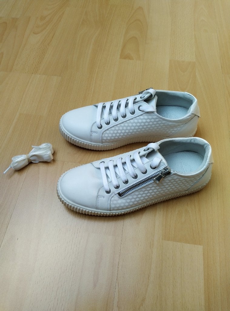 z.g.a.n. wit leren Bibob schoenen/sneakers- Maat 39, Wit, Bibob, Ophalen of Verzenden, Sneakers of Gympen