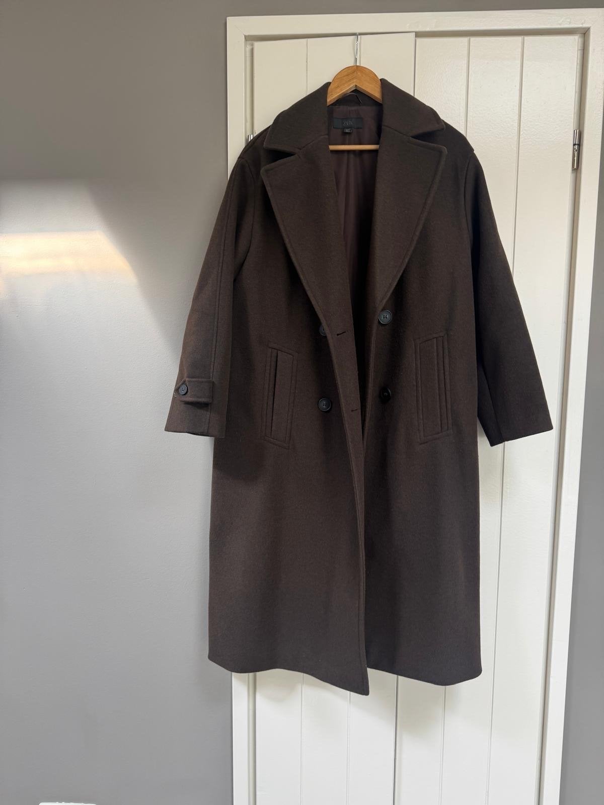 Zara chocolade Bruine Lange Jas - Maat XS, Kleding | Dames, Ophalen of Verzenden, Zo goed als nieuw, Maat 34 (XS) of kleiner, Bruin