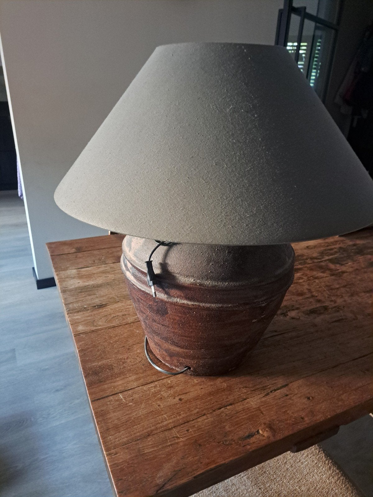 Landelijke kruiklamp te koop.  Hoffz stijl, Huis en Inrichting, Lampen | Lampenkappen, Ophalen