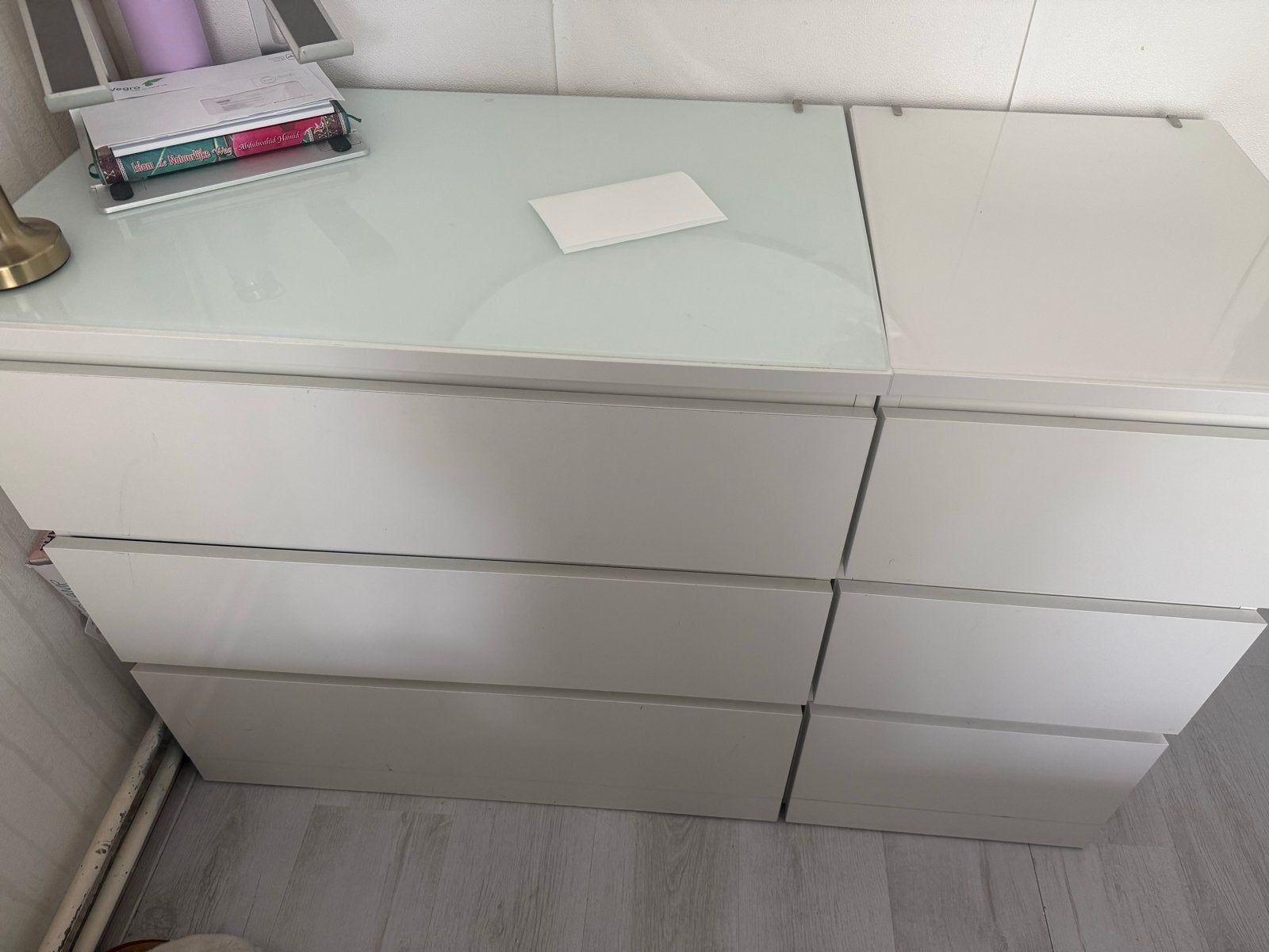 Ikea Malm ladekast met 3 lades en glasplaat, Ophalen, 50 tot 100 cm, 3 of 4 laden, Minder dan 100 cm