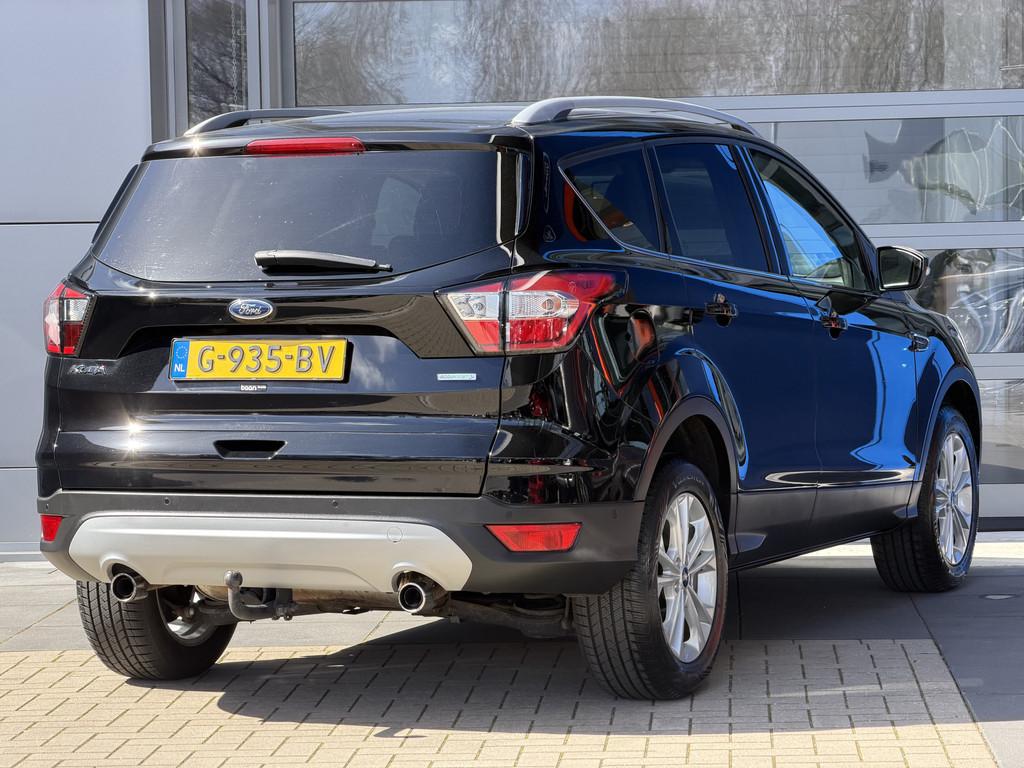 Ford Kuga 1.5 EcoBoost Titanium | Trekhaak | 2.000kg trekgw., Auto's, Ford, 12 maanden, 4 cilinders, Leder en Stof, Zwart