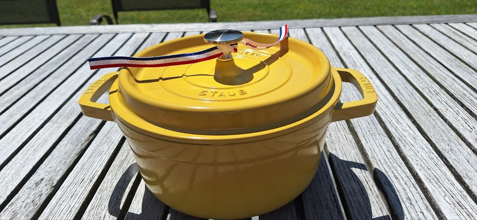 Staub cocotte 22cm nieuw en ongebruikt, Met handvatten, Nieuw, Ophalen of Verzenden, Braadpan