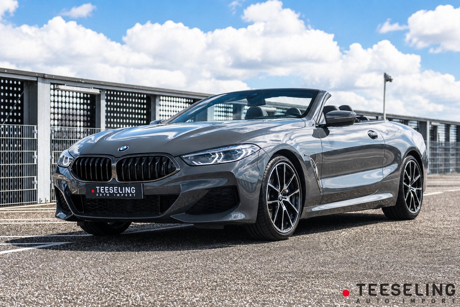 BMW 8 Serie M850i xDrive High Executive | HUD | Harman Kardo, Auto's, Automaat, Dealer onderhouden, Gebruikt, Leder