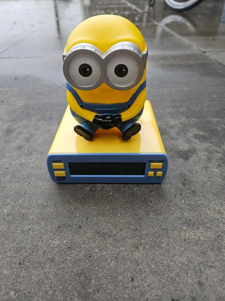 Minion Wekker - Digitaal - Leuk voor Kinderkamer, Ophalen of Verzenden, Gebruikt, Digitaal