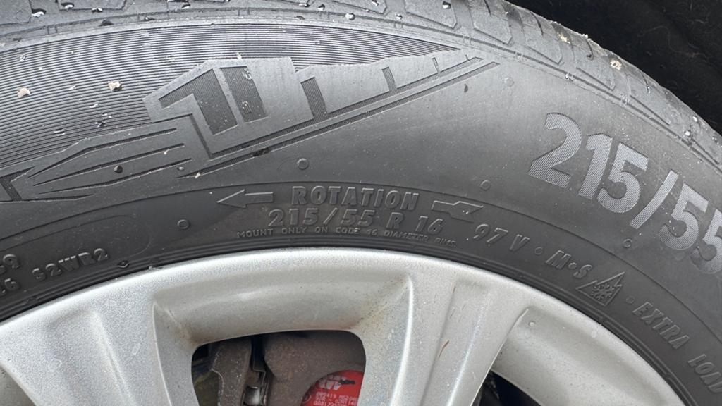Banden op velg Ford - All Season 215/55 R16, Ophalen, 16 inch, Banden en Velgen, All Season