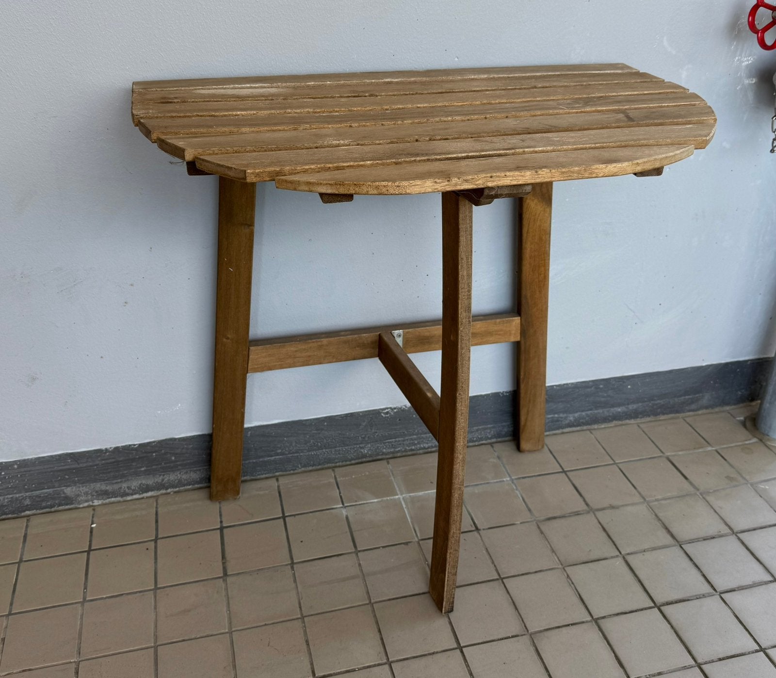 Opklspbaar houten  balkontafeltje, Ophalen, Zo goed als nieuw, Rechthoekig, Hout