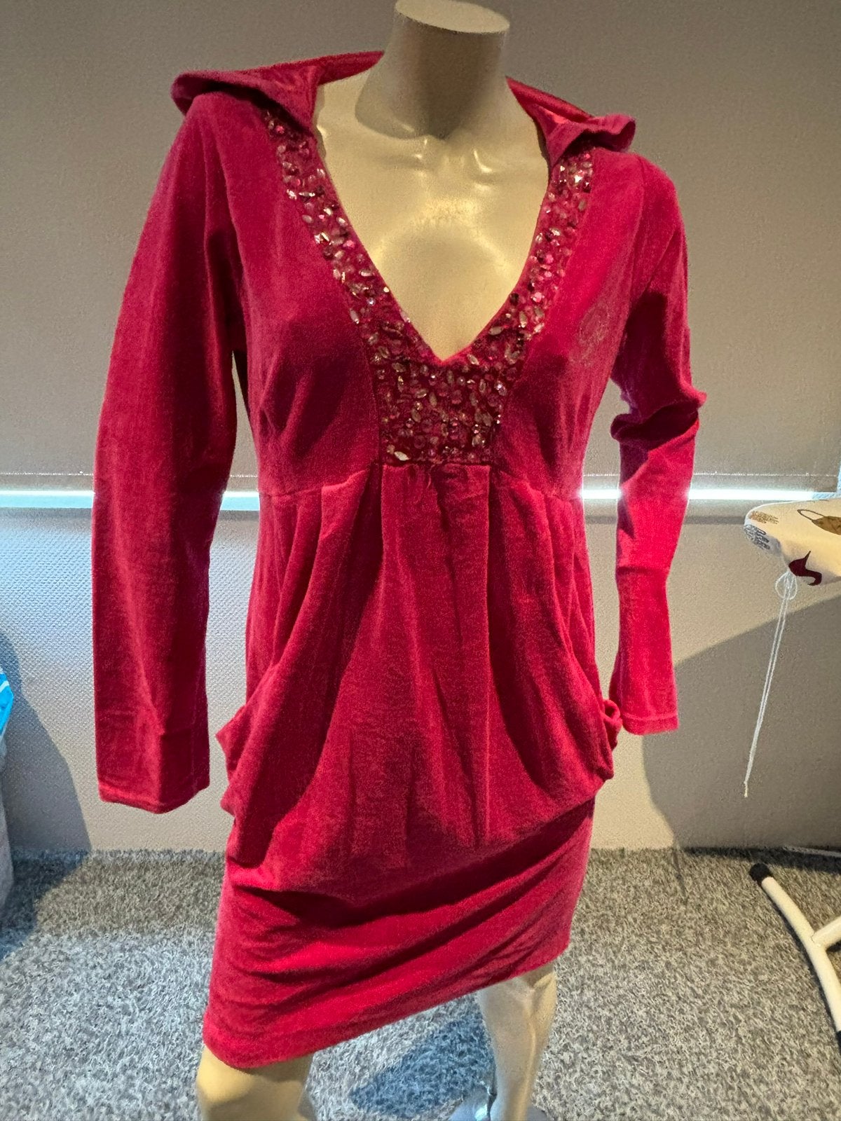 Blumarine fluwelen jurk met kralen en capuchon maat l., Maat 38/40 (M), ., Ophalen of Verzenden, Zo goed als nieuw