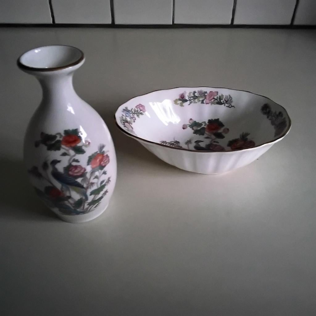 Wedgwood  kutani crane  vaasje en schaaltje, Ophalen of Verzenden, Wedgwood, Porselein, Schaal of Schalen
