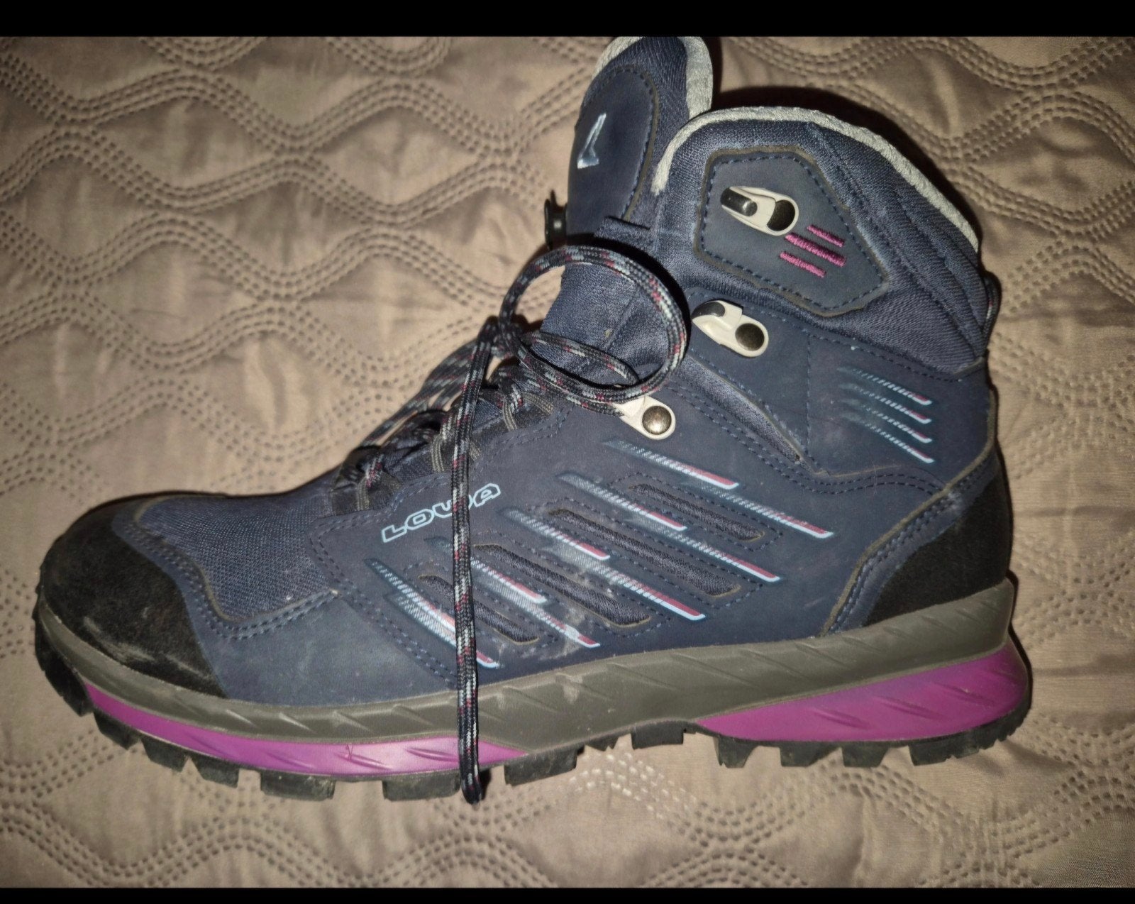 Lowa dameswandelschoen maat 41, Ophalen of Verzenden, Zo goed als nieuw, Schoenen
