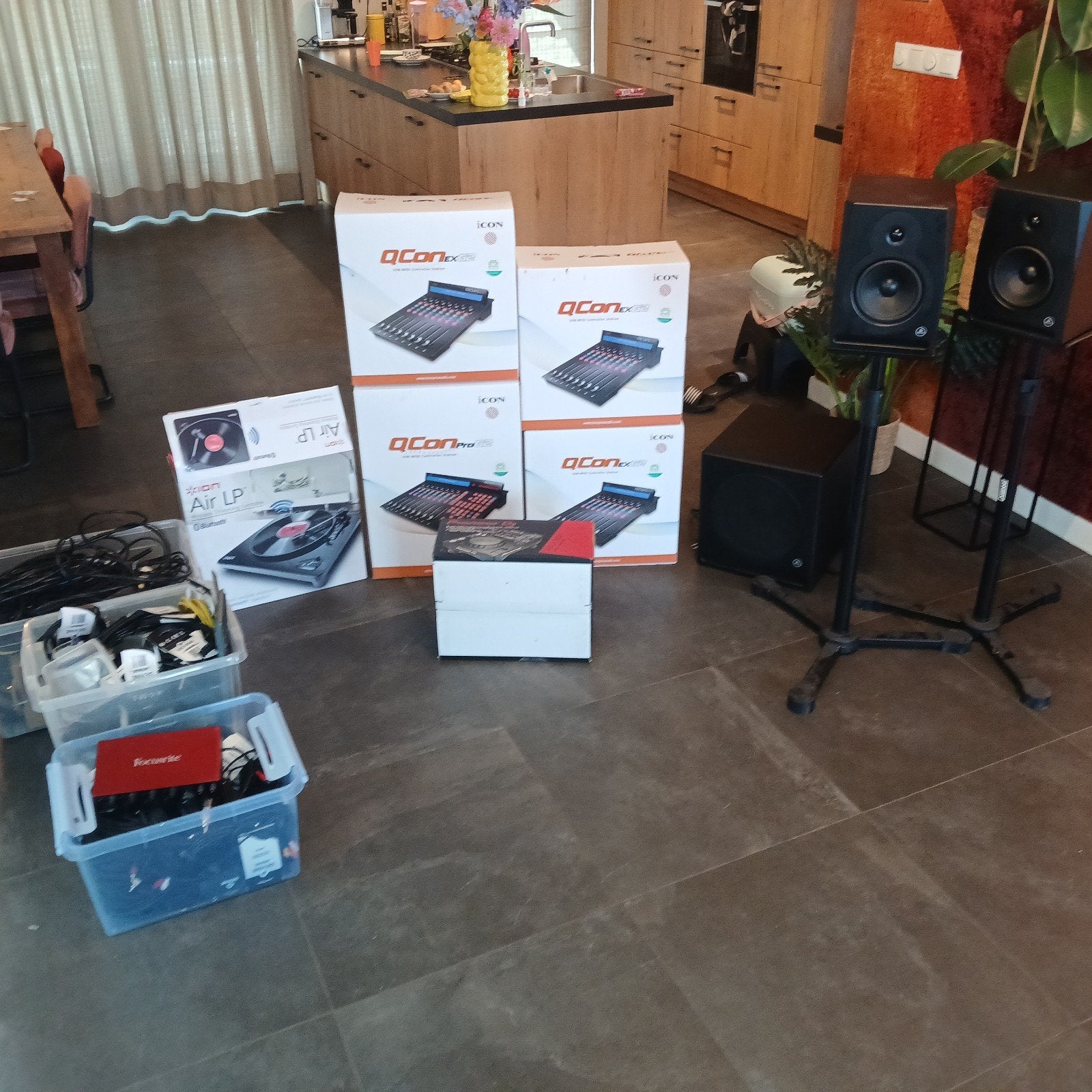 Complete DJ-set met draaitafel, controllers en speakers, Ophalen, Zo goed als nieuw, Pioneer