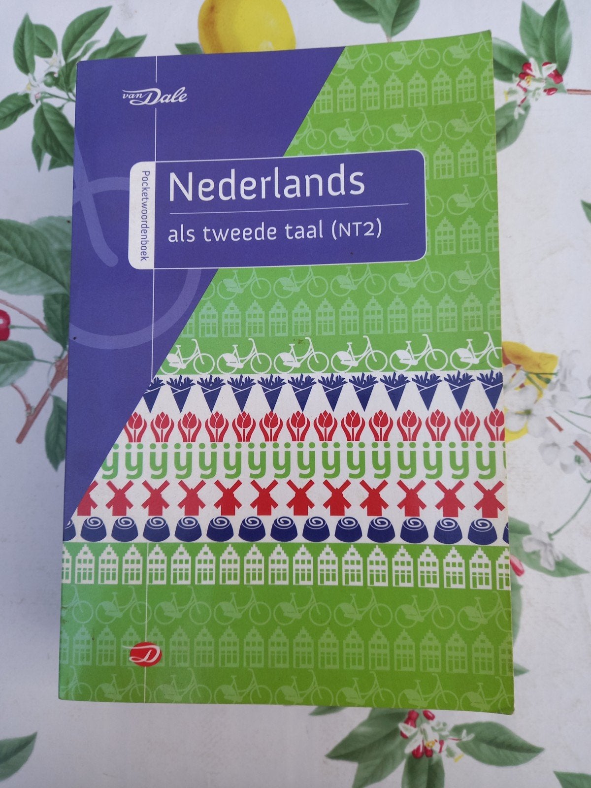 DVan Dale pocketwoordenboek Nederlands als tweede taal (NT2), Van Dale, Nederlands, Ophalen of Verzenden, Zo goed als nieuw