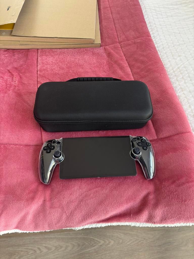 Playstation Portable incl hoesje en bescherming, 1 speler, Ophalen of Verzenden, Zo goed als nieuw, Vanaf 7 jaar