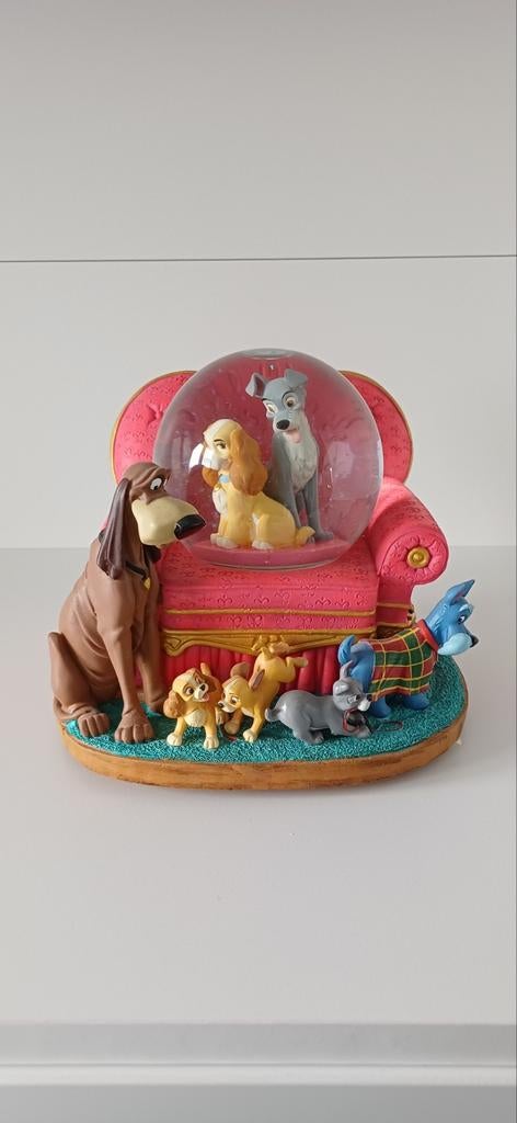 Disney snowglobe Lady en vagebond, Verzamelen, Disney, Ophalen, Overige figuren, Beeldje of Figuurtje