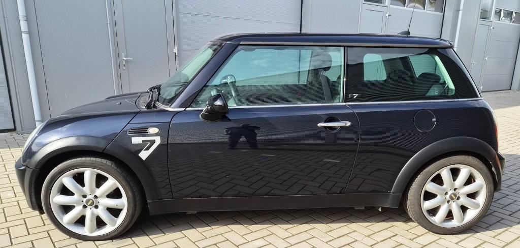 Mini ONE Seven – Astro Black – Nieuwe APK & Onderhoud, Auto's, 15 km/l, Gebruikt, 4 cilinders, 4 stoelen