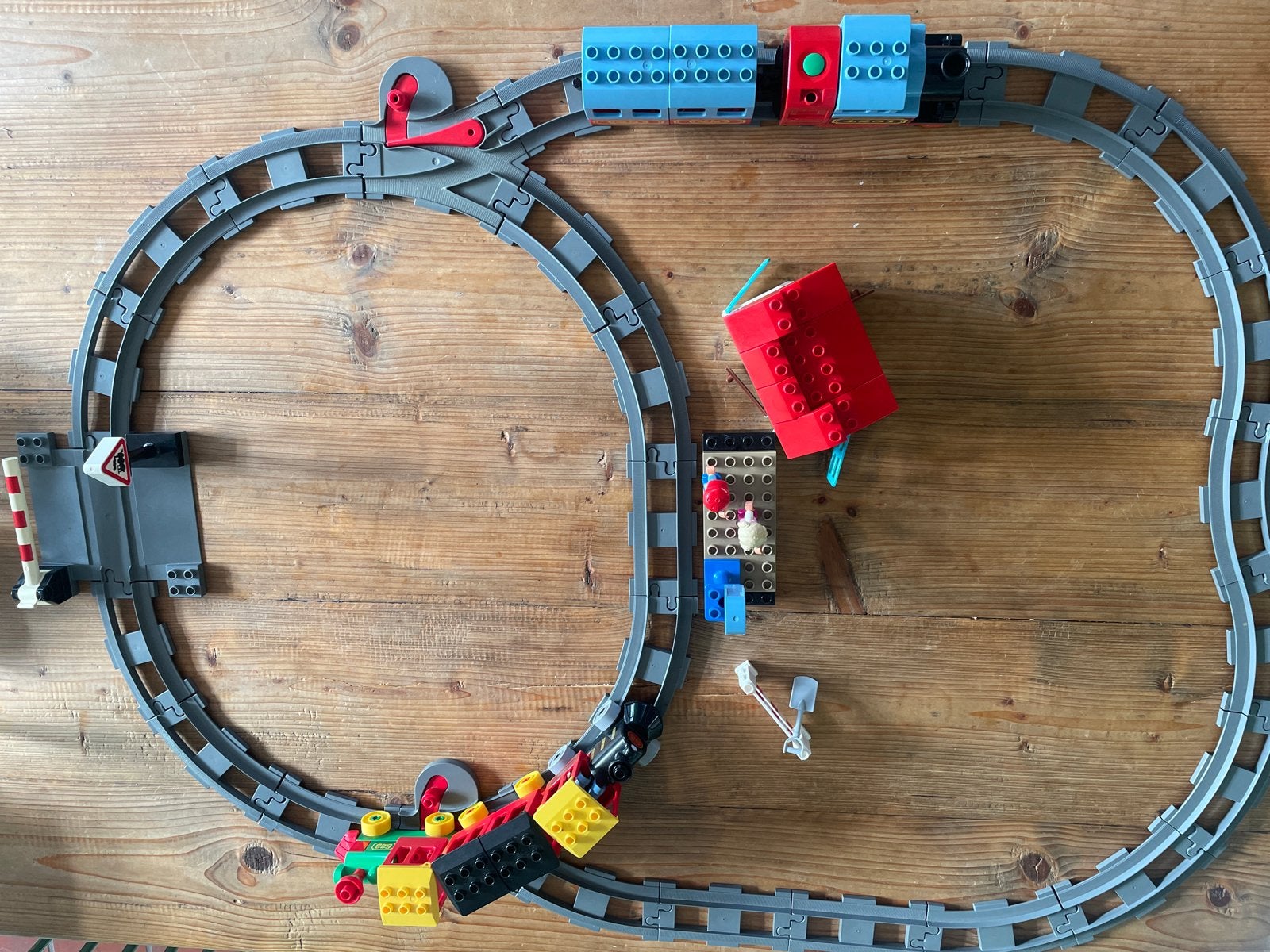 Grote LEGO DUPLO treinset met 2 treinen en veel rails, Ophalen, Gebruikt, Duplo, Inclusief accessoires