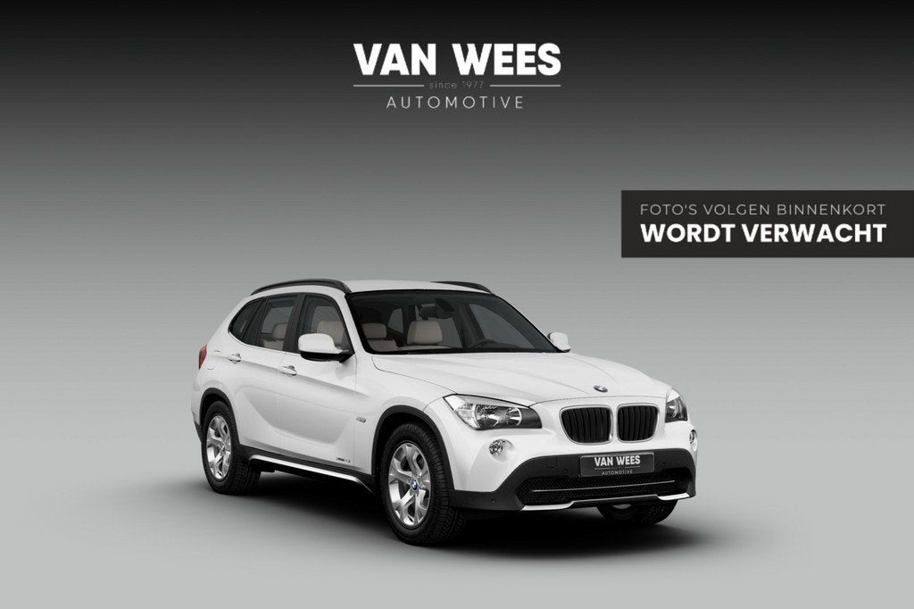 BMW X1 xDrive25i Executive | 2e eigenaar | 218 pk | Sportsto, Auto's, Gebruikt, Beige, 2000 kg, Bedrijf