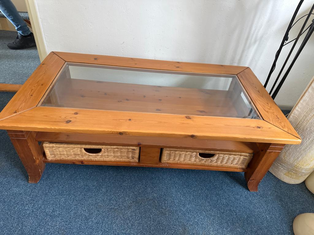 Te koop; grenen salontafel met glas en laatjes, Huis en Inrichting, Tafels | Salontafels, Ophalen, Gebruikt, 100 tot 150 cm, 50 tot 100 cm