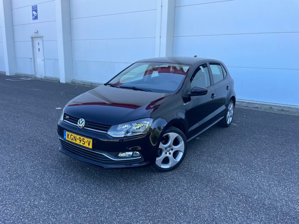 Volkswagen Polo 1.2TSI 66KW 2015 6C Zwart Blue Motion R line, Stof, Euro 6, 4 cilinders, Zwart