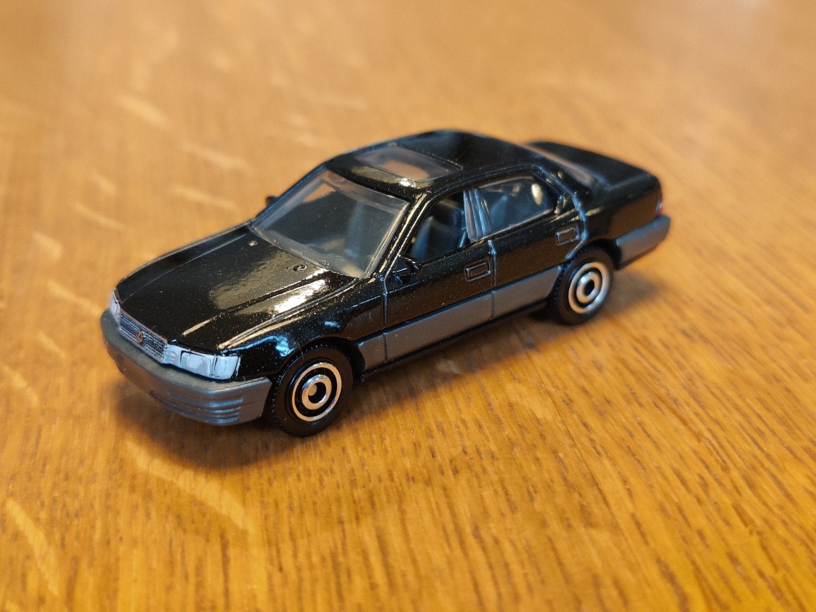 Matchbox Lexus LS 400 ZWART, Ophalen of Verzenden, Zo goed als nieuw, Auto