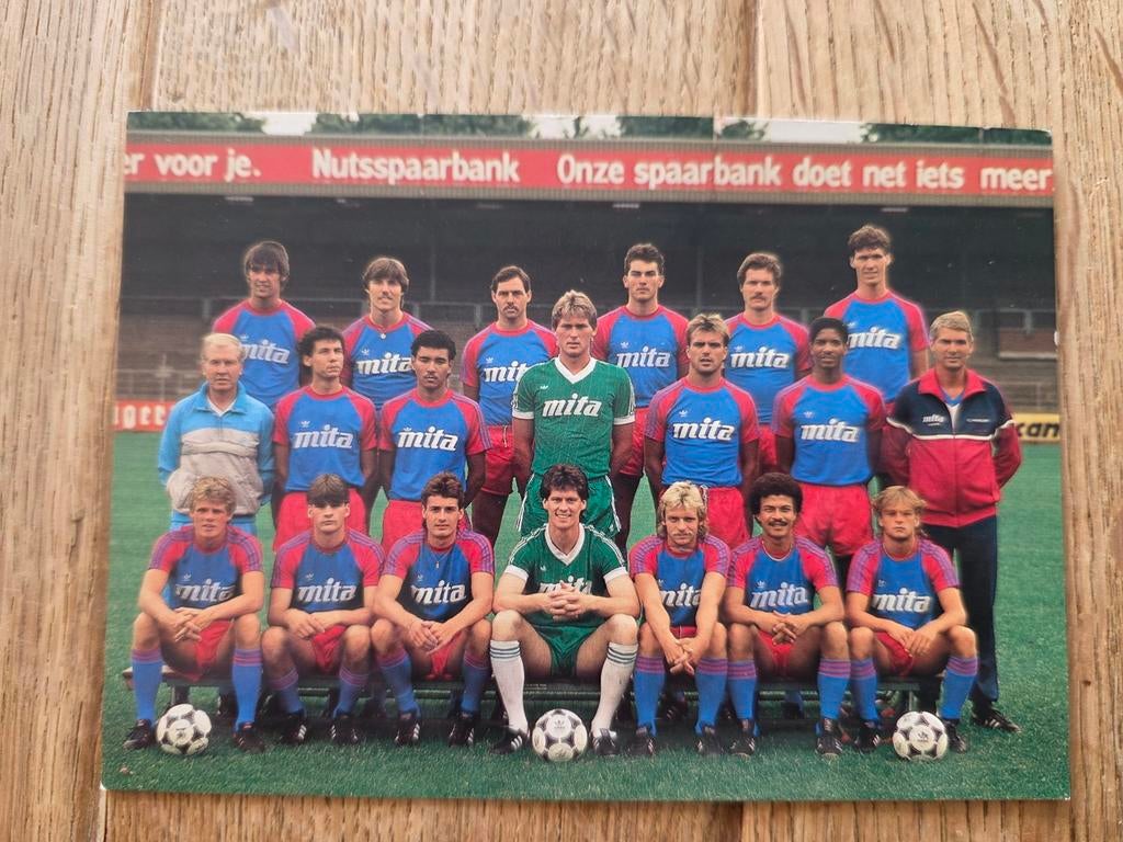 HFC Haarlem 1985-1986, Verzamelen, Ophalen of Verzenden, Ajax, Boek of Tijdschrift