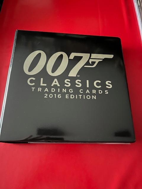James Bond 007 Classics Trading Cards, Verzamelen, Ophalen of Verzenden, Nieuw, Film, Foto of Kaart