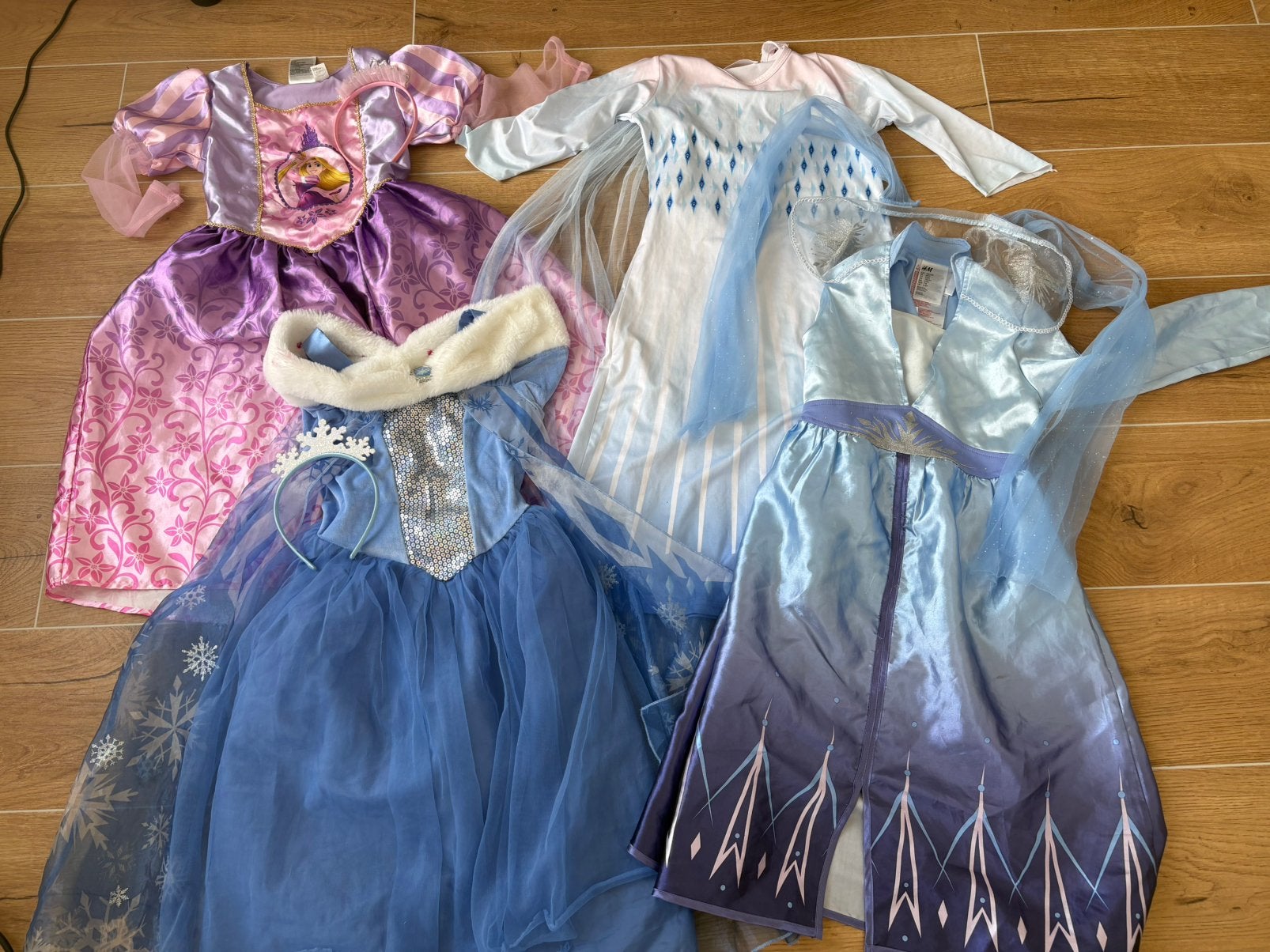 Prinsessenkleding, Ophalen, Zo goed als nieuw
