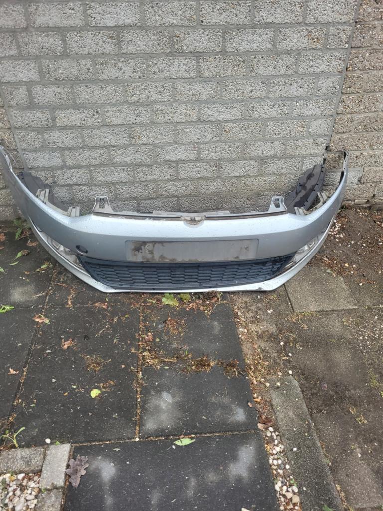 Bumper voorzijde Volkswagen Polo 6R 2011. Lichte schade, Ophalen of Verzenden, Voor, Bumper