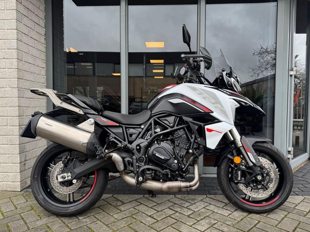 Benelli TRK 702 (bj 2024) 9,725 km, Motoren, Motoren | Benelli, 2 cilinders, Motorrijbewijs A, Onbekend, Meer dan 35 kW