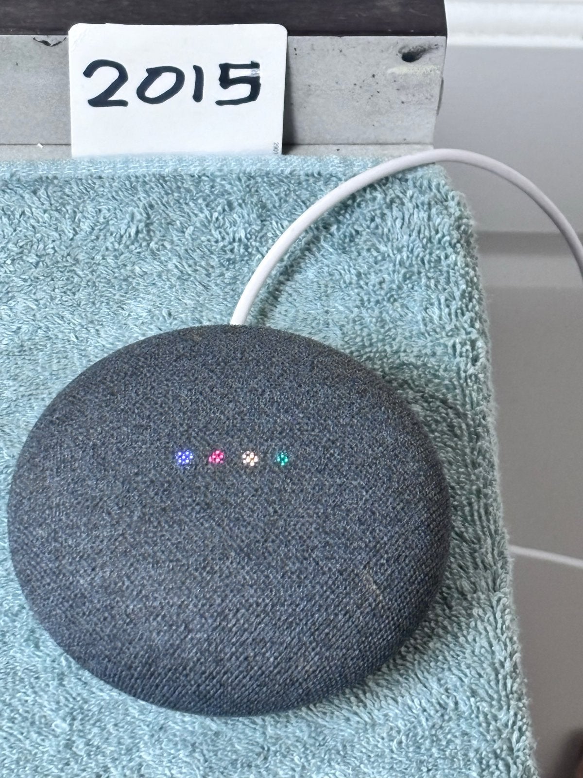 Google Nest Mini gen2 - Charcoal, Slimme speaker, Inclusief oplader, Ophalen of Verzenden, Gebruikt