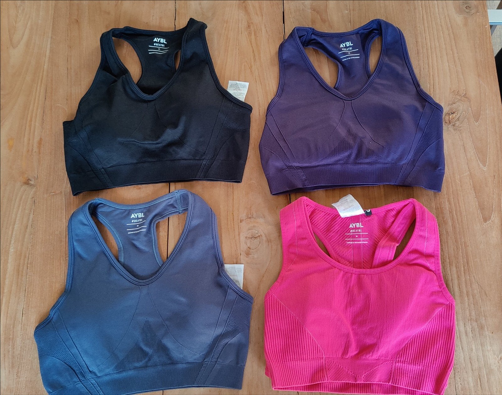 AYBL padded sporttops maat M, ZGAN, AYBL, Ophalen of Verzenden, Zo goed als nieuw, Fitness of Aerobics