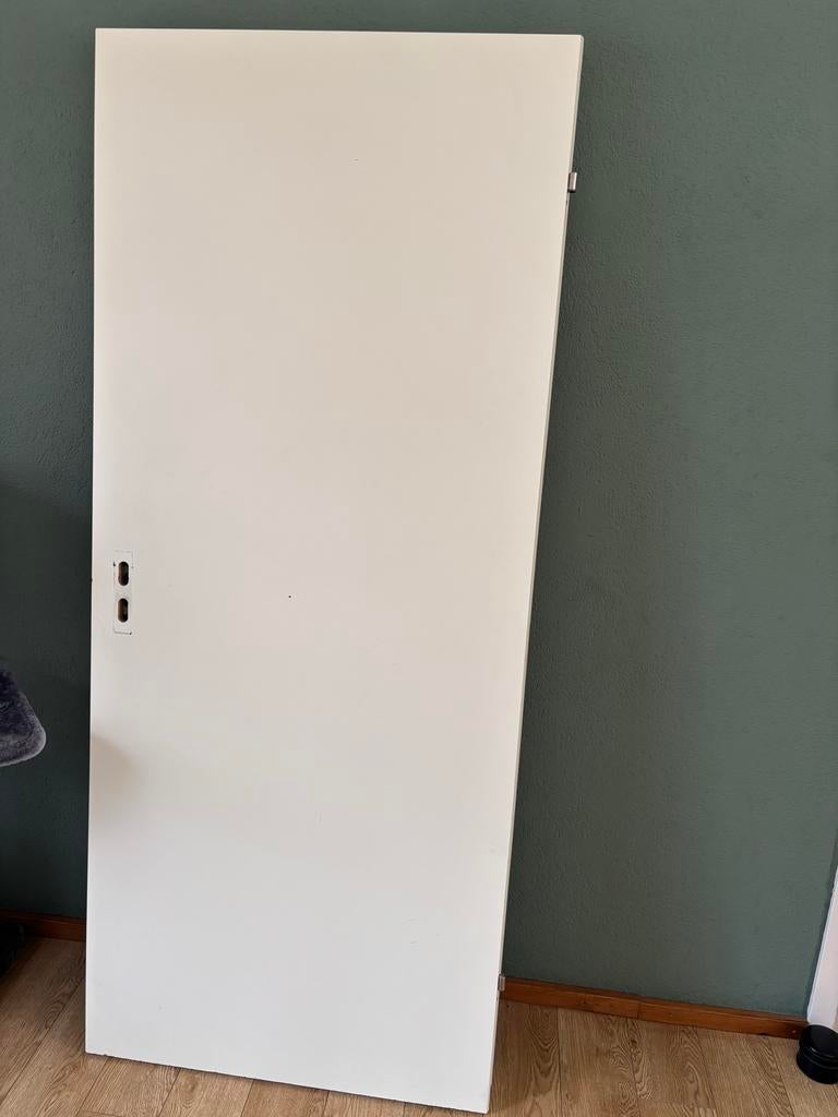 2 stuks witte binnendeuren, Doe-het-zelf en Verbouw, Deuren en Horren, Ophalen, 80 tot 100 cm, Binnendeur, Zo goed als nieuw