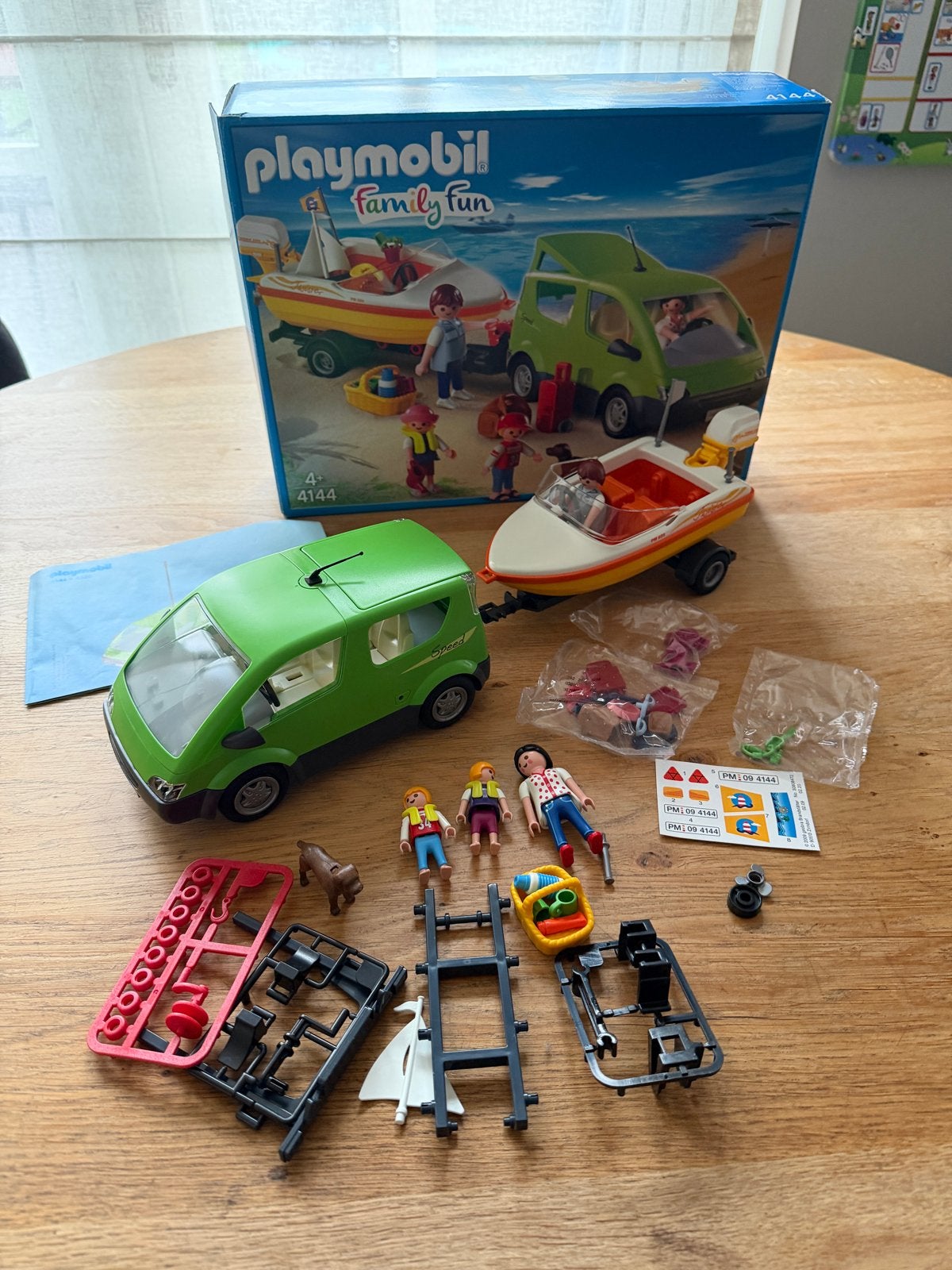 Playmobil Family Fun 4144 Auto met boot en figuren, Complete set, Voertuig, Zo goed als nieuw, Family fun