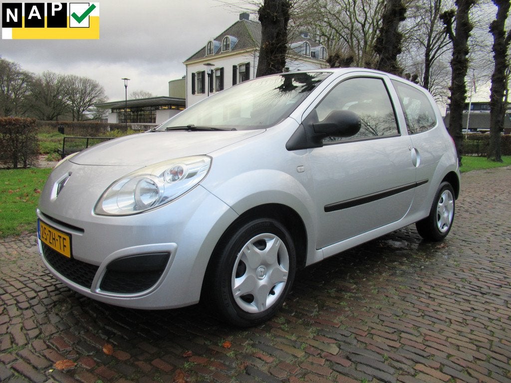 Renault Twingo 1.2 Authentique Airco Stuurbekrachtiging Isof, Voorwielaandrijving, Gebruikt, 31 €/maand, 4 cilinders